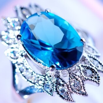 珠寶交易愛商珠寶,商品交易所為你而省!