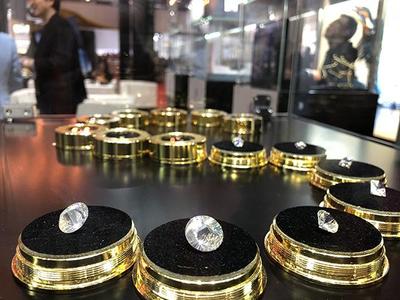 進博會有個&ldquo;館中館&rdquo;,可現場交易珠寶還有專業機構免費檢測