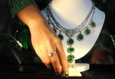 云南珠寶玉石吸引中外客商