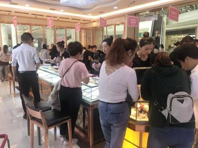 珠寶交易老板怎么賺錢:揭秘珠寶行業的盈利之道