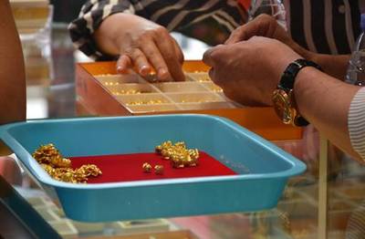 可可鑫硬金水貝國際珠寶交易中心展廳喜慶開業，引領珠寶交易新篇章