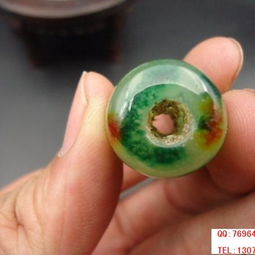 民國(guó)遺珍 冰地飄花福祿雙全翡翠勒子的鑒賞與市場(chǎng)行情